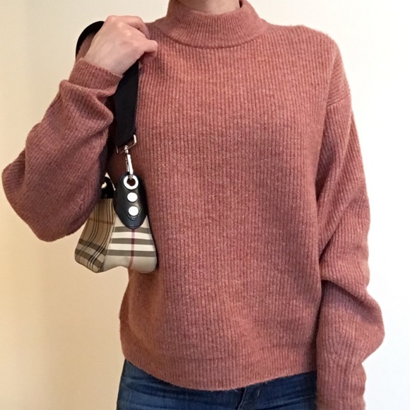 Small Burberry Shoulder Bag - Picture 6 of 8